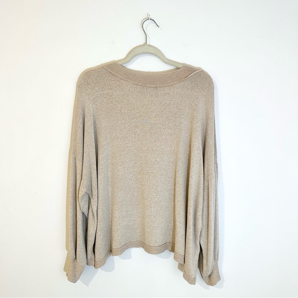Final Touch Oversized V-Neck - Picture 2 of 2